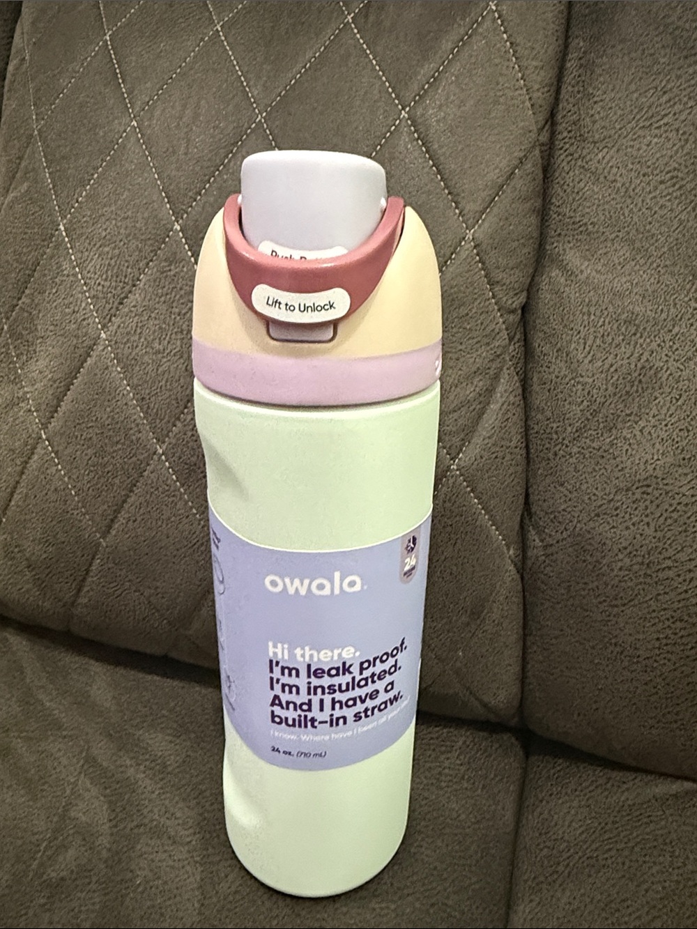 ALO Yoga Pastel Multi-Color Insulated Bottle with Built-In Straw